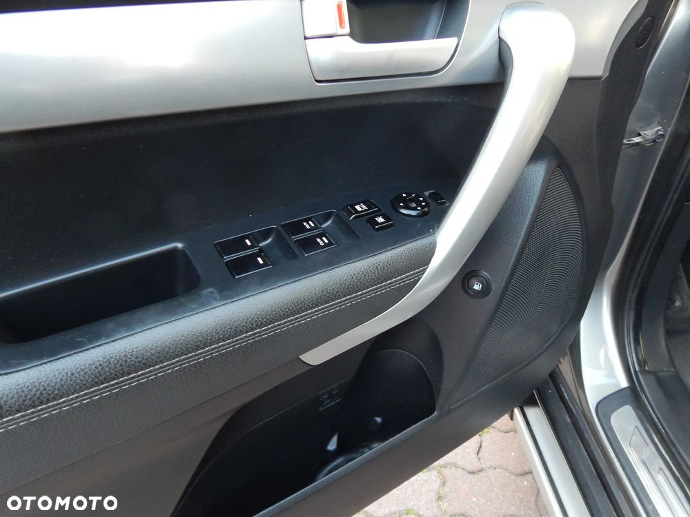 Kia Sorento 2.2 CRDI XL 7os - 15