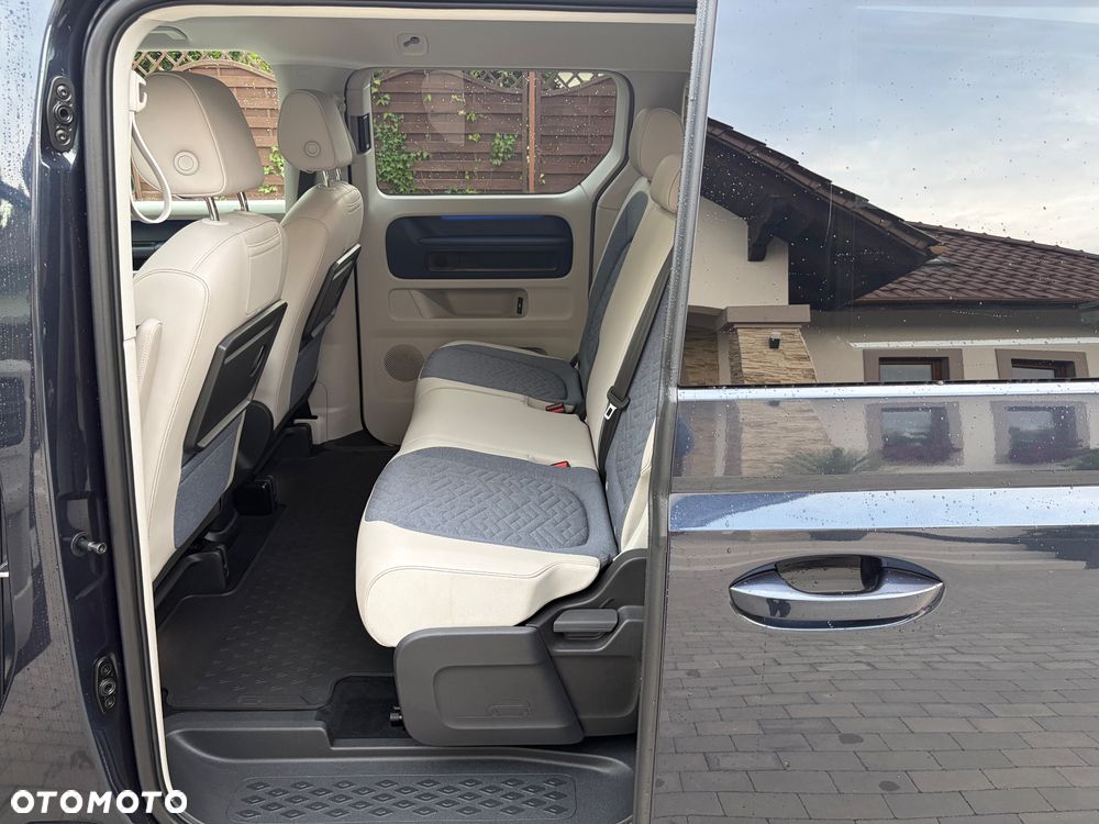 Volkswagen ID. Buzz - 16