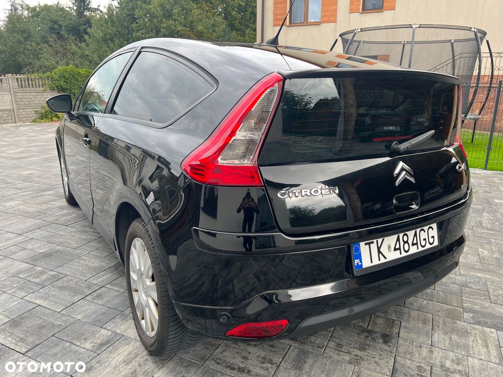 Citroën C4 1.4 16V Equilibre - 12