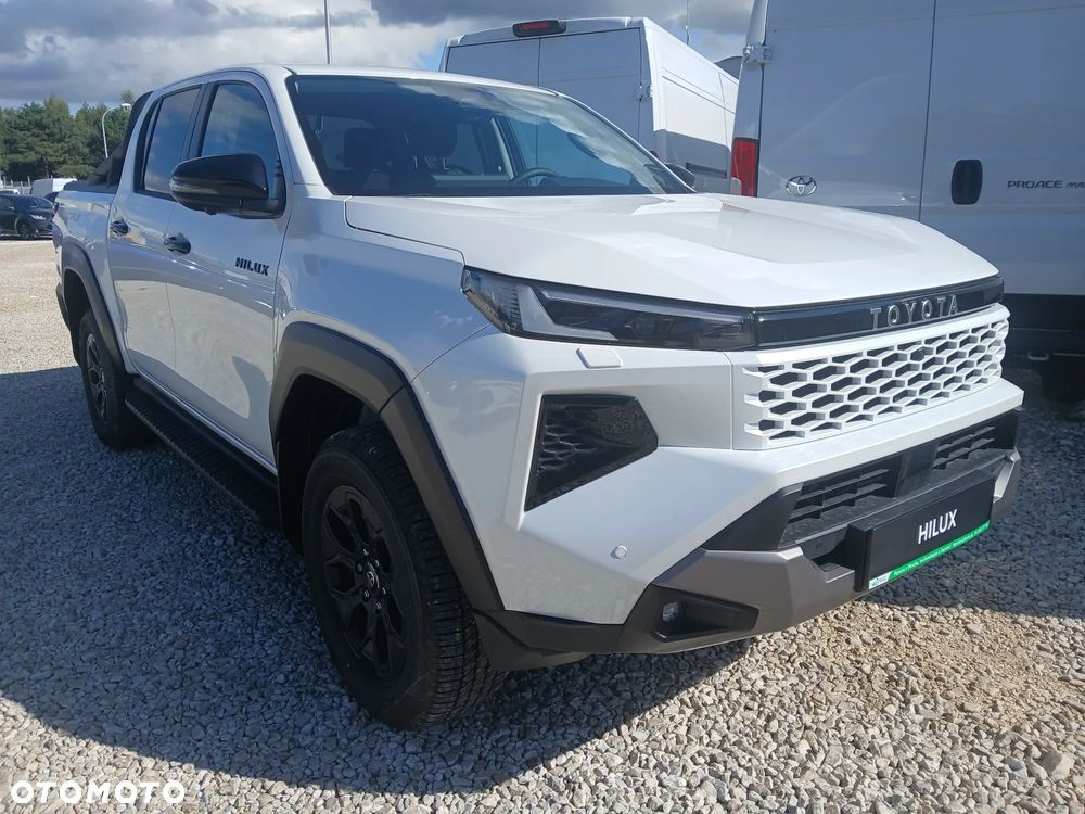 Toyota Hilux 2.8 D-4D mHEV Double Cab Invincible 4x4 - 8