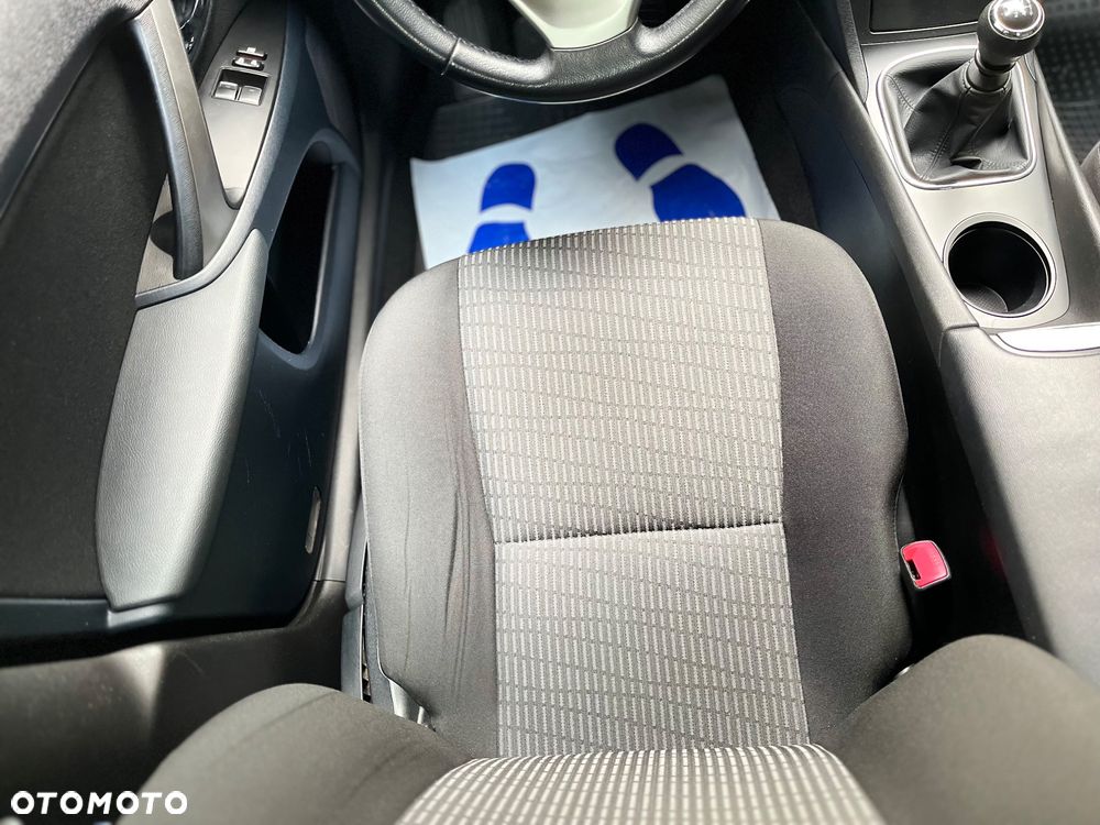 Toyota Avensis 1.8 Premium - 6