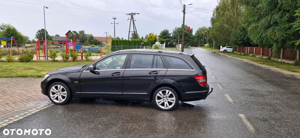 Mercedes-Benz Klasa C 180 CGI Automatik BlueEFFICIENCY Avantgarde - 13