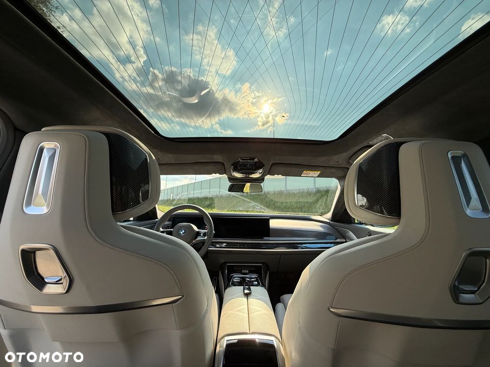 BMW Seria 7 M760e PHEV xDrive sport - 19