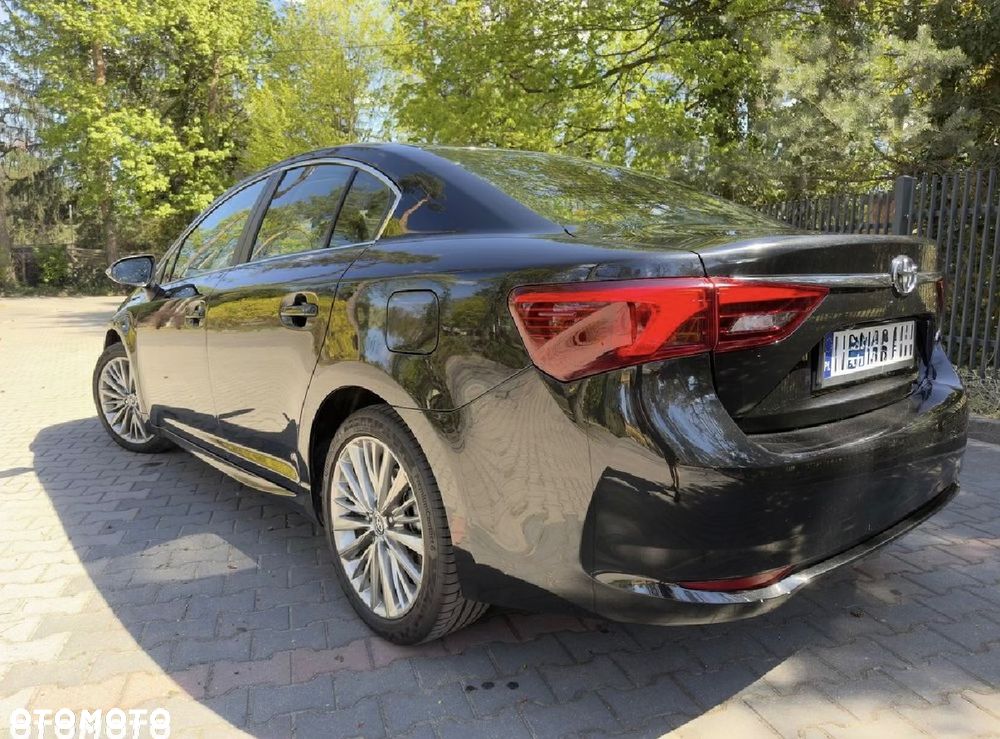 Toyota Avensis 2.0 D-4D Prestige - 3