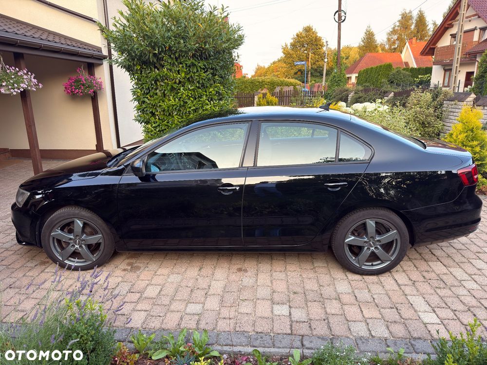 Volkswagen Jetta 1.4 TSI BMT Highline DSG - 4
