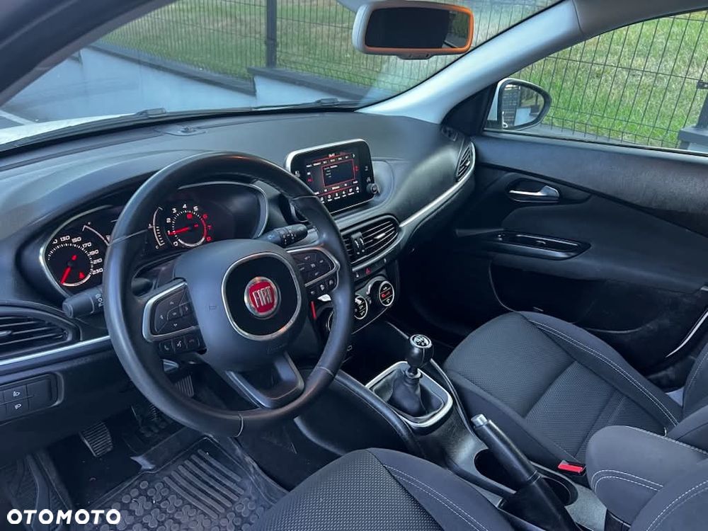 Fiat Tipo 1.4 T-Jet Lounge - 13