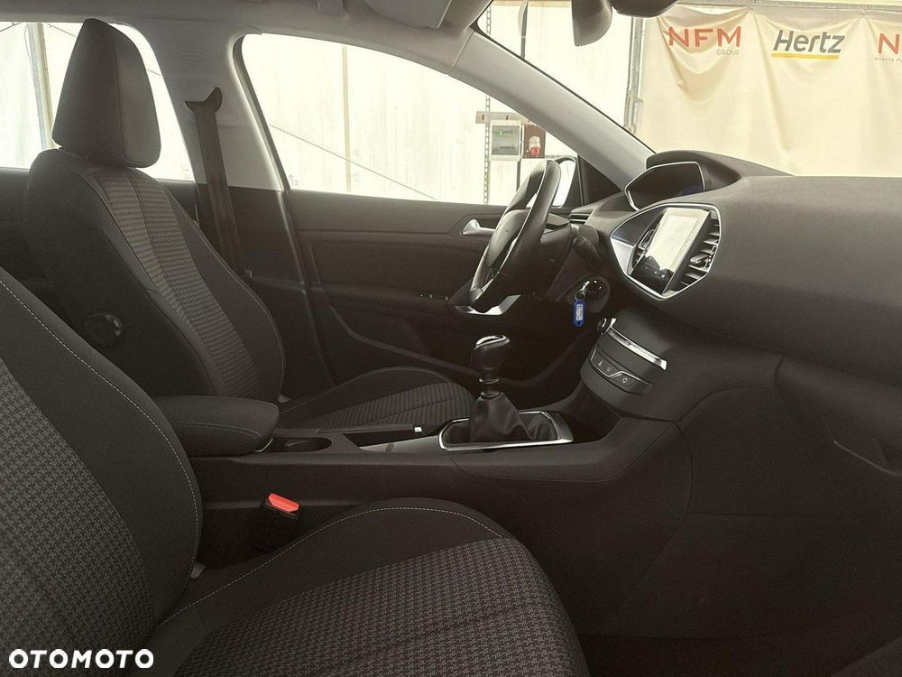 Peugeot 308 - 22