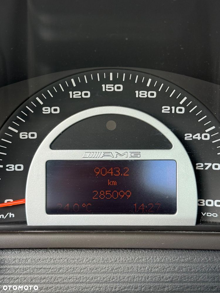 Mercedes-Benz Klasa C 30 CDI AMG - 9