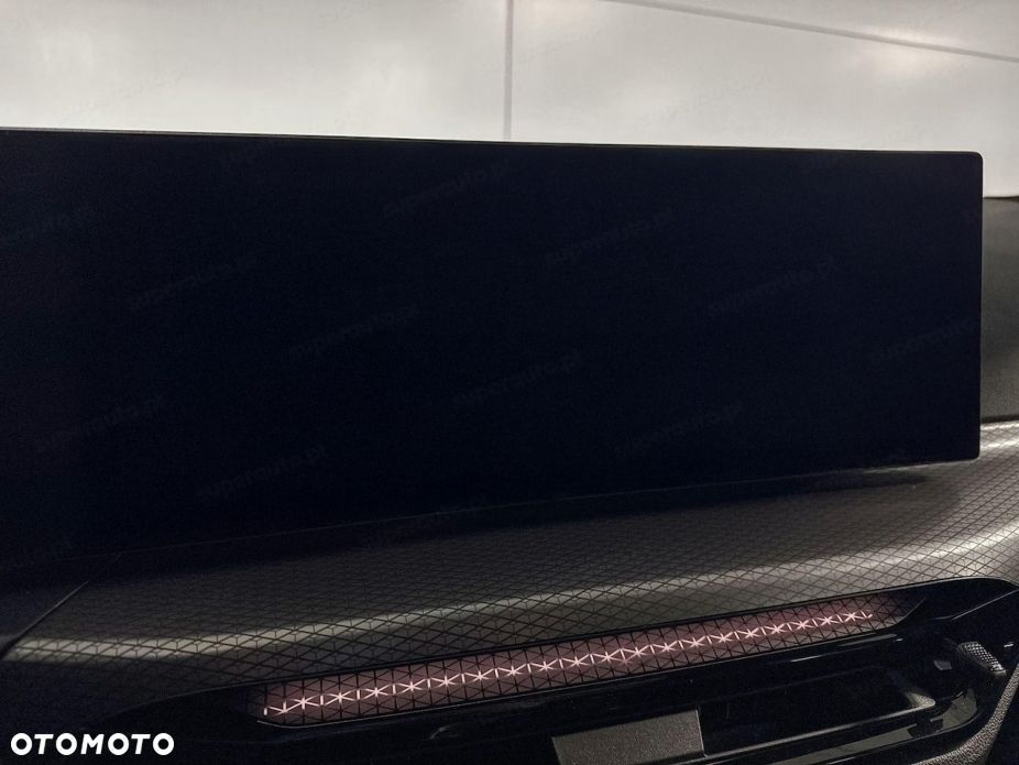 BMW Seria 3 320i xDrive M Sport sport - 13