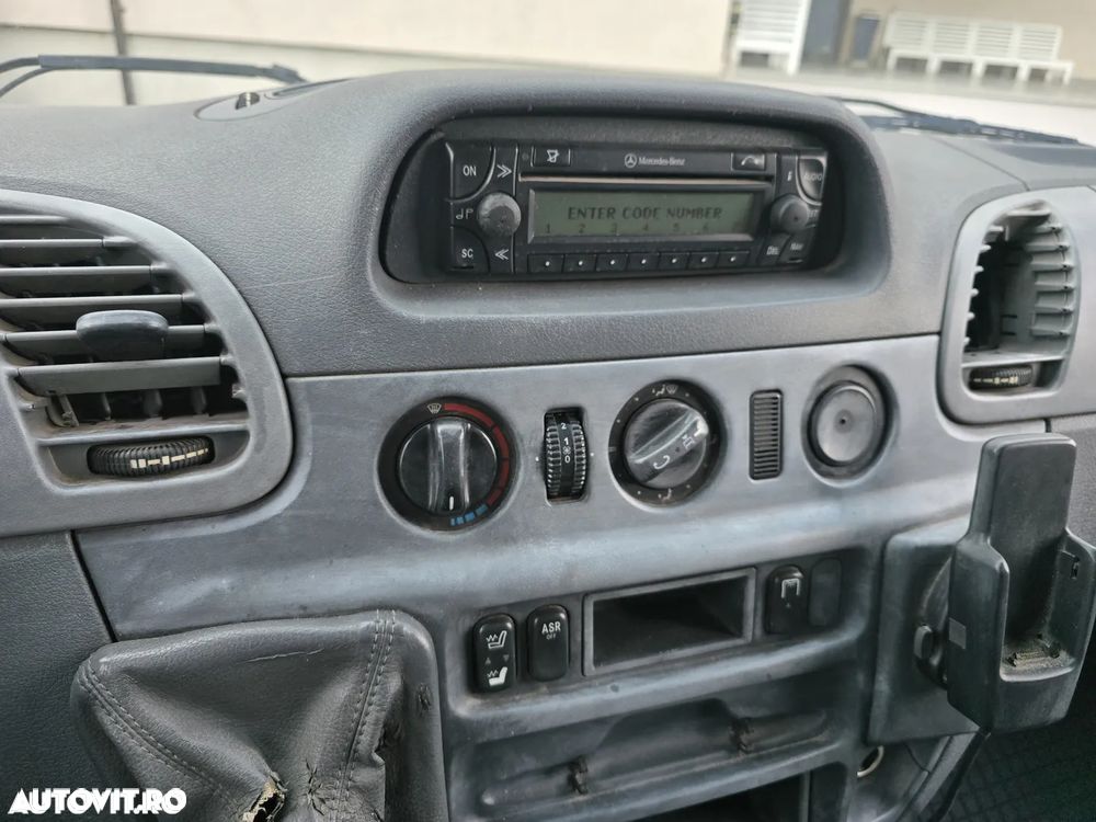 Mercedes-Benz Sprinter - 9