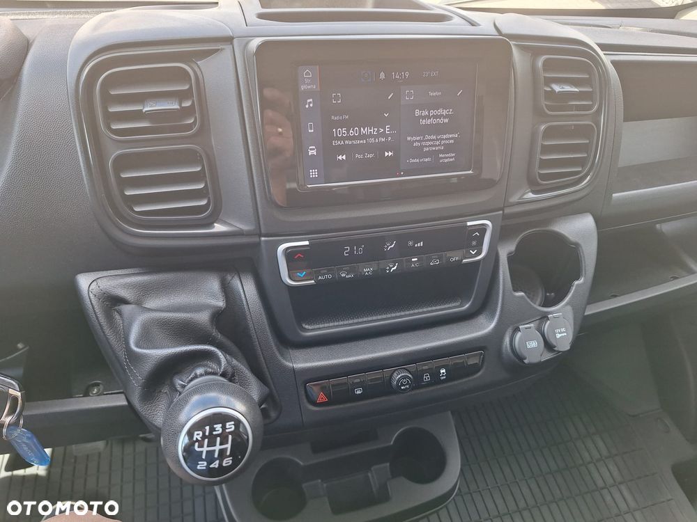 Fiat Ducato kontener z windą 750kg 8EP fv23% leasing krajowy niski przebieg - 12