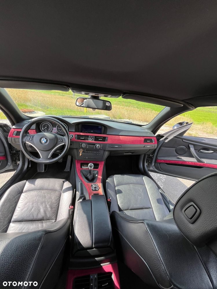 BMW Seria 3 325d - 25