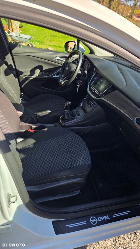 Opel Astra 1.4 T 120 Lat - 11