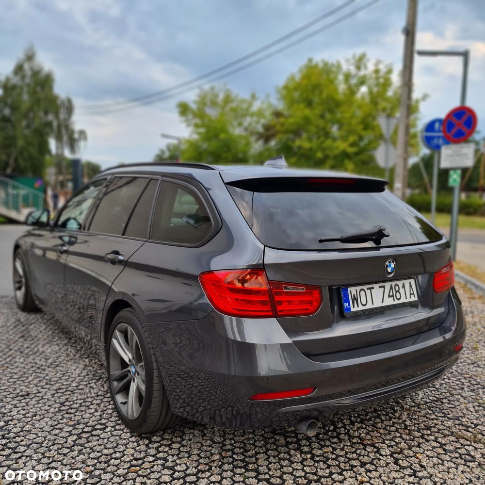 BMW Seria 3 320d Touring Sport Line - 7