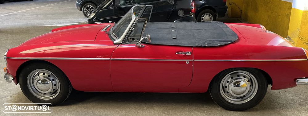 MG MGB - 9