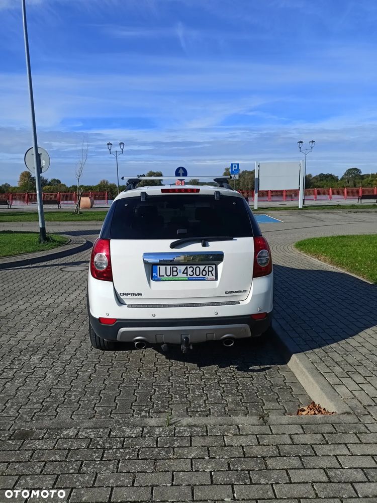 Chevrolet Captiva 3.2 LT high - 3