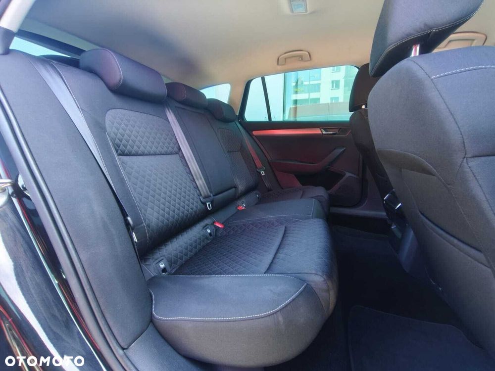 Skoda Superb 1.5 TSI Ambition DSG - 10