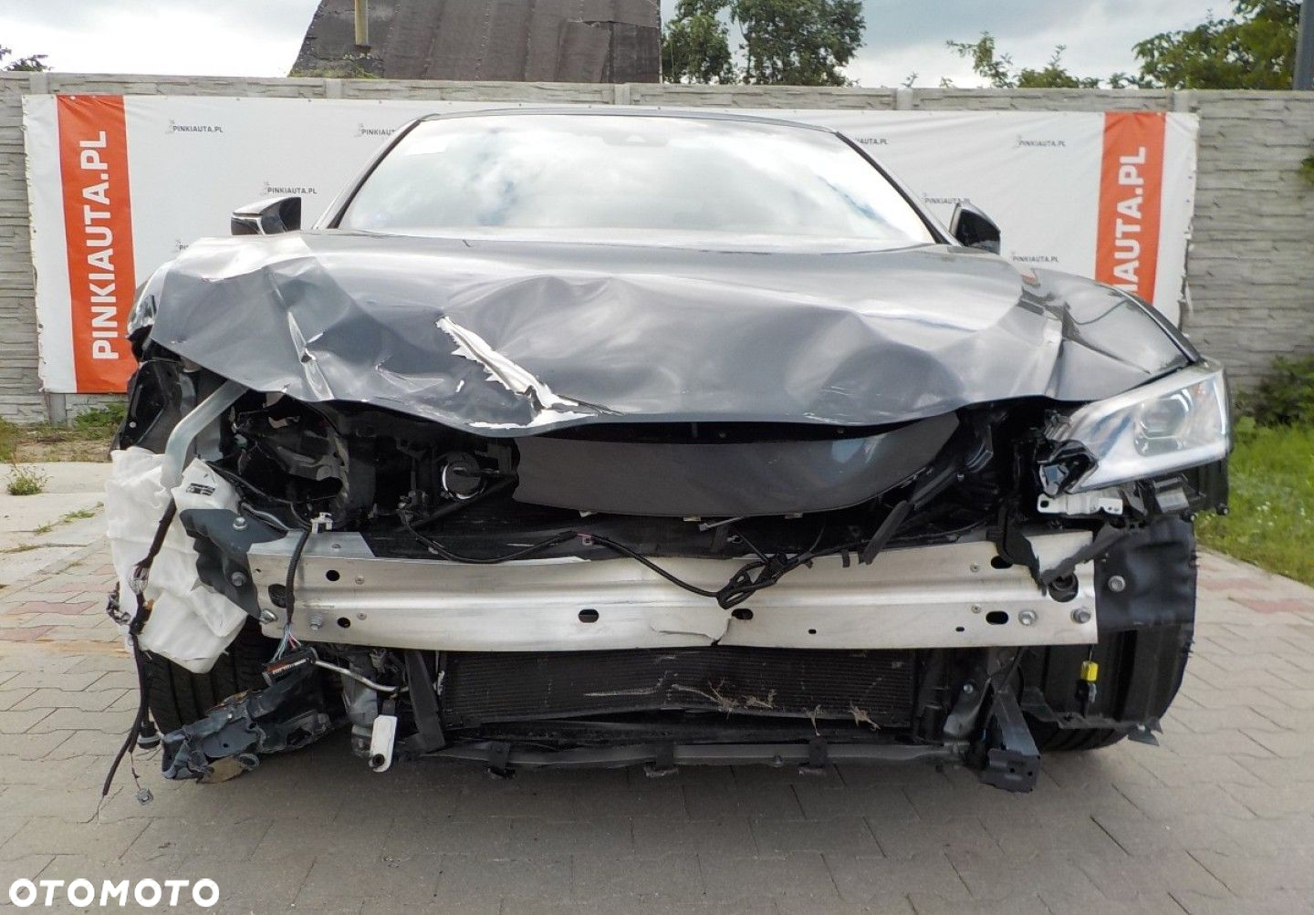 Lexus ES - 3