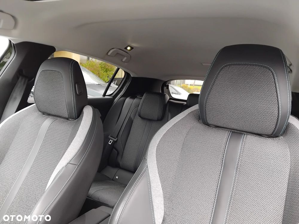 Peugeot 308 1.2 PureTech Allure S&S - 23