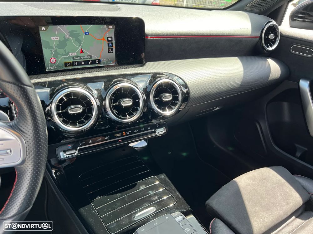 Mercedes-Benz A 250 e 8G-DCT AMG Line - 26