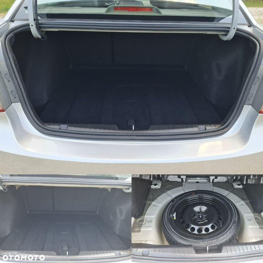 Chevrolet Cruze 1.8 LT - 34