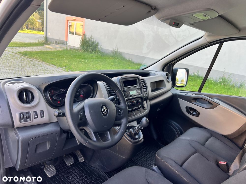 Renault Trafic - 17