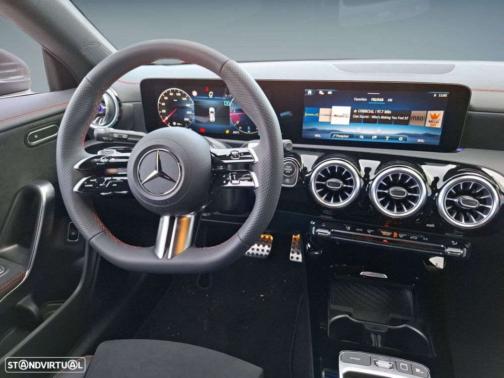 Mercedes-Benz CLA 180 d Shooting Brake AMG Line Aut. - 13