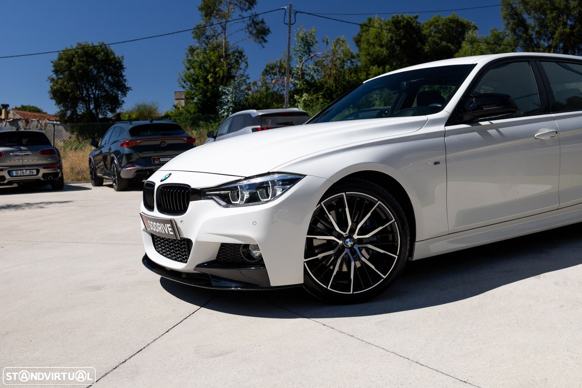 BMW 330 d Touring xDrive Pack M - 10