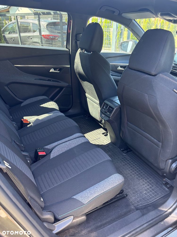 Peugeot 5008 1.2 PureTech Active Pack S&S EAT8 - 9