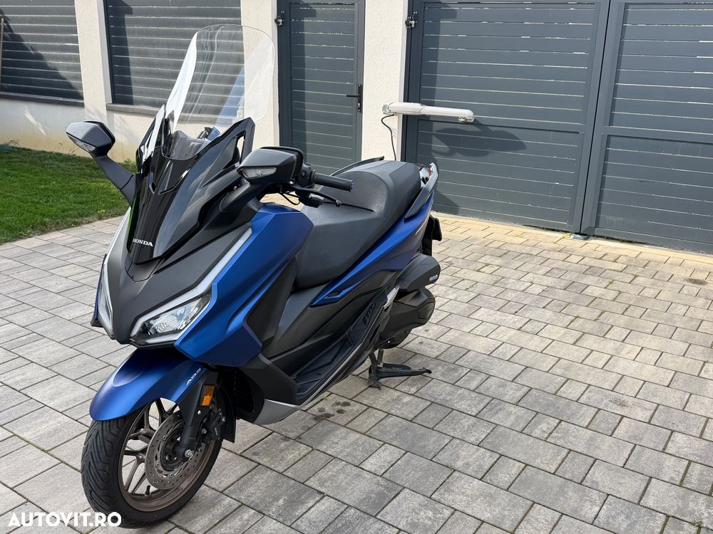 Honda Forza 350 - 3