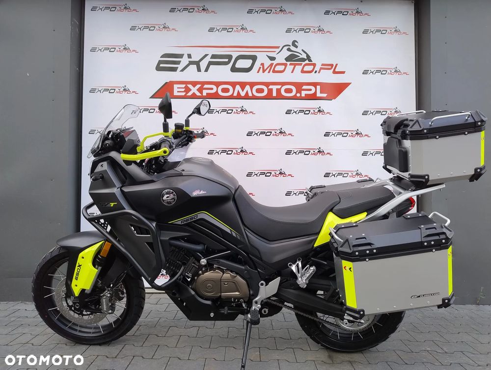 QJMOTOR SVT 650 - 3