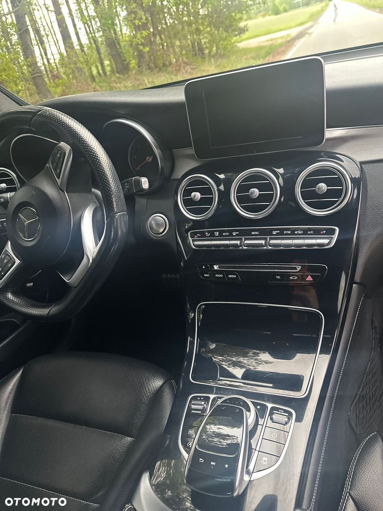 Mercedes-Benz GLC 250 d 4-Matic - 24