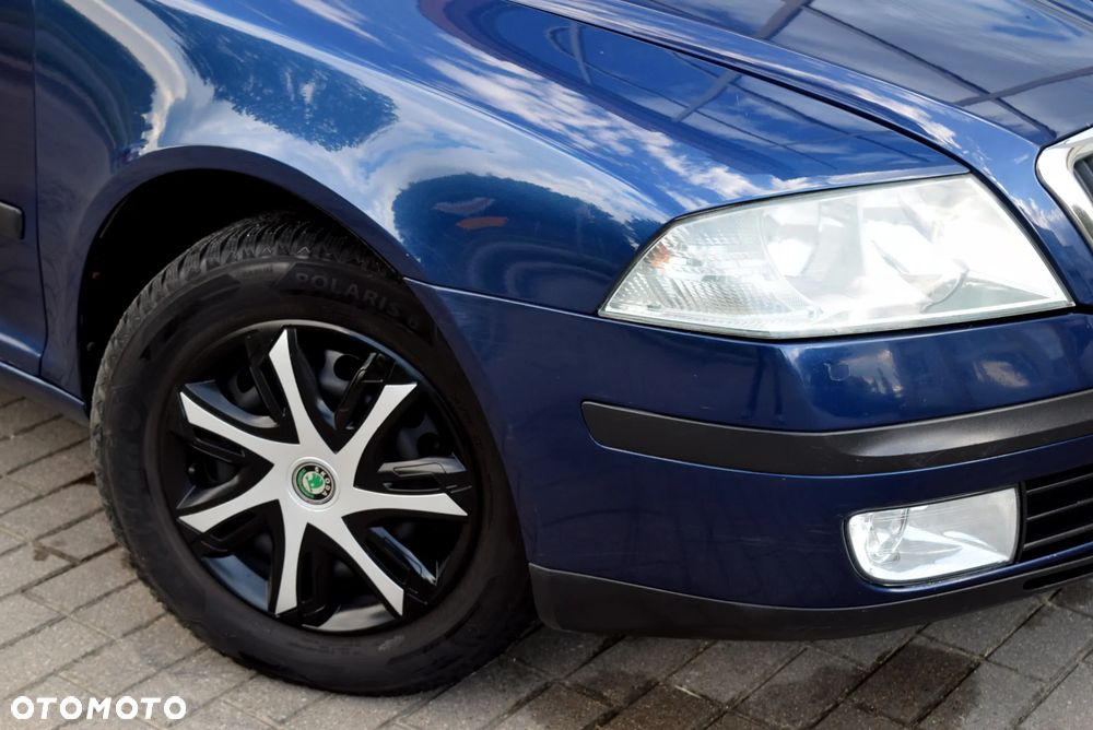 Skoda Octavia 1.6 FSI Ambiente - 10