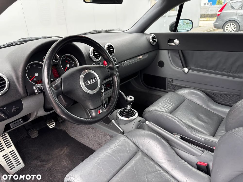 Audi TT Coupé 1.8T - 13