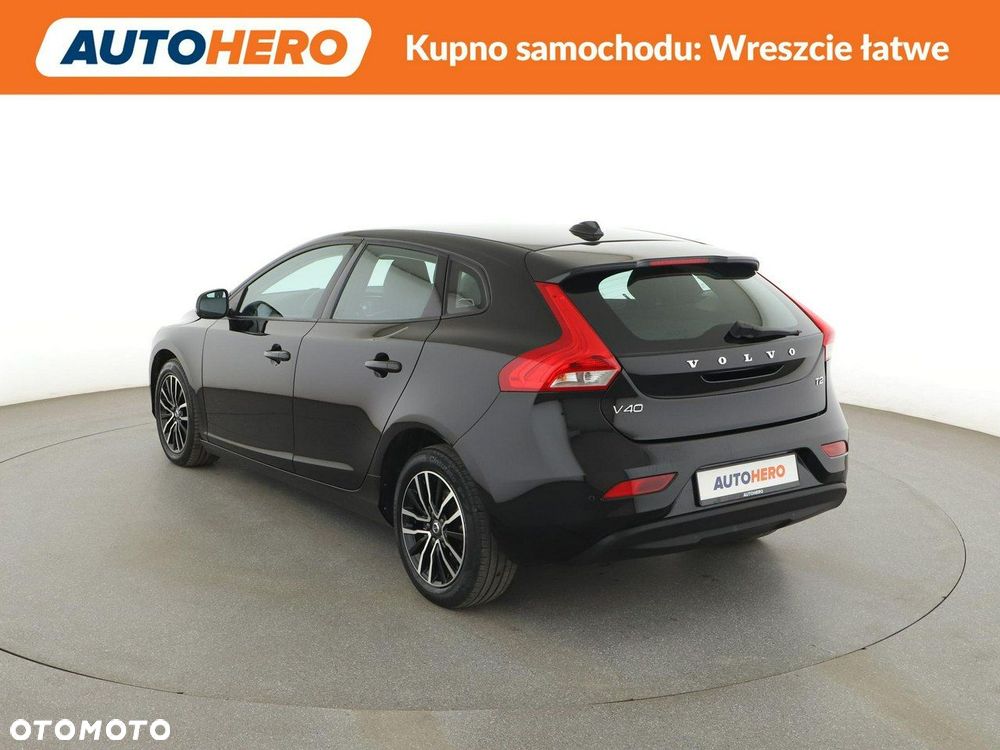 Volvo V40 T2 Momentum - 5