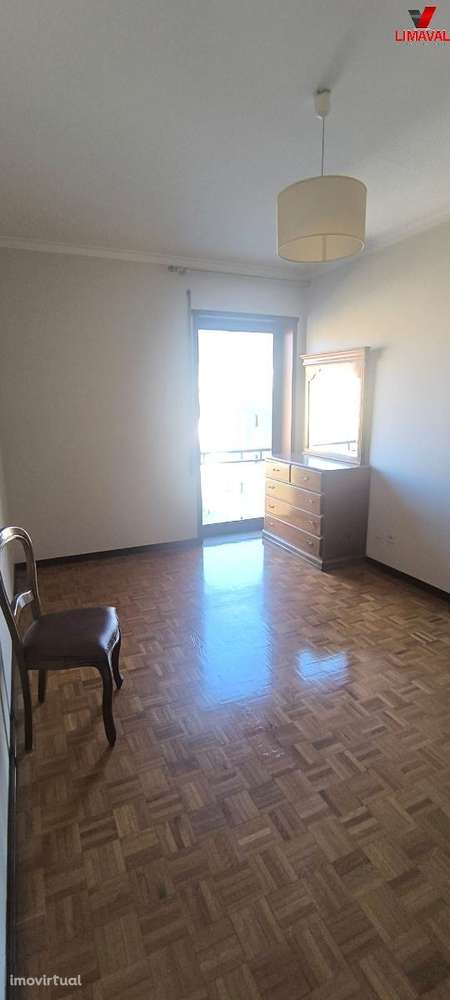 T2 mobilado em S. Vítor - Grande imagem: 4/12