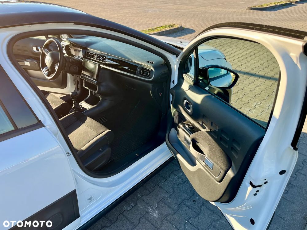 Citroën C3 1.2 PureTech Shine S&S - 13