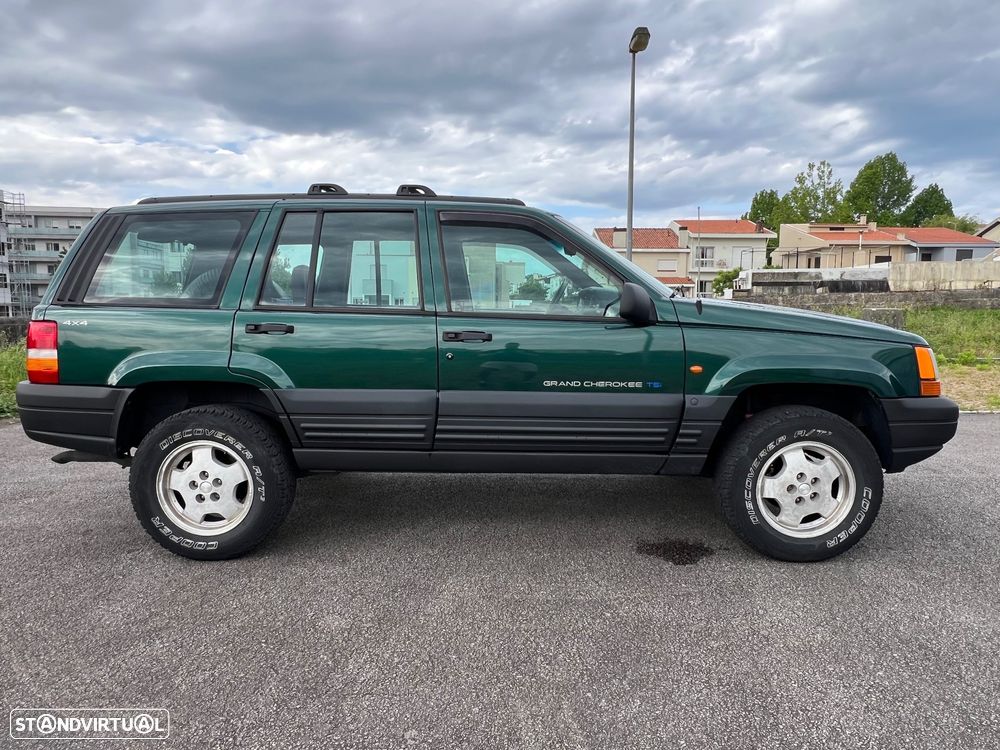 Jeep Grand Cherokee 2.5 TD Official - 2