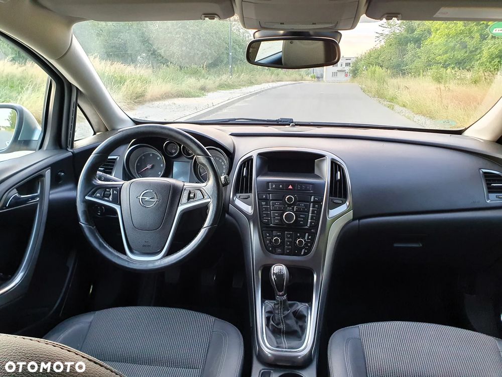Opel Astra 2.0 CDTI Exklusiv - 16