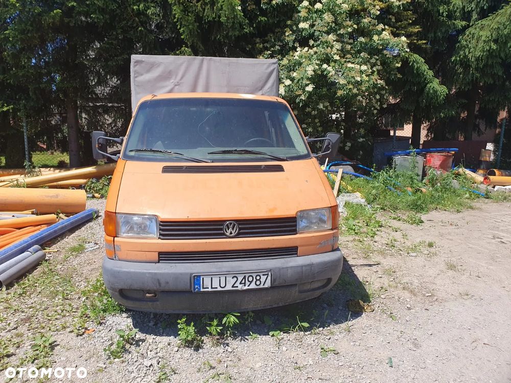 Volkswagen Transporter - 1