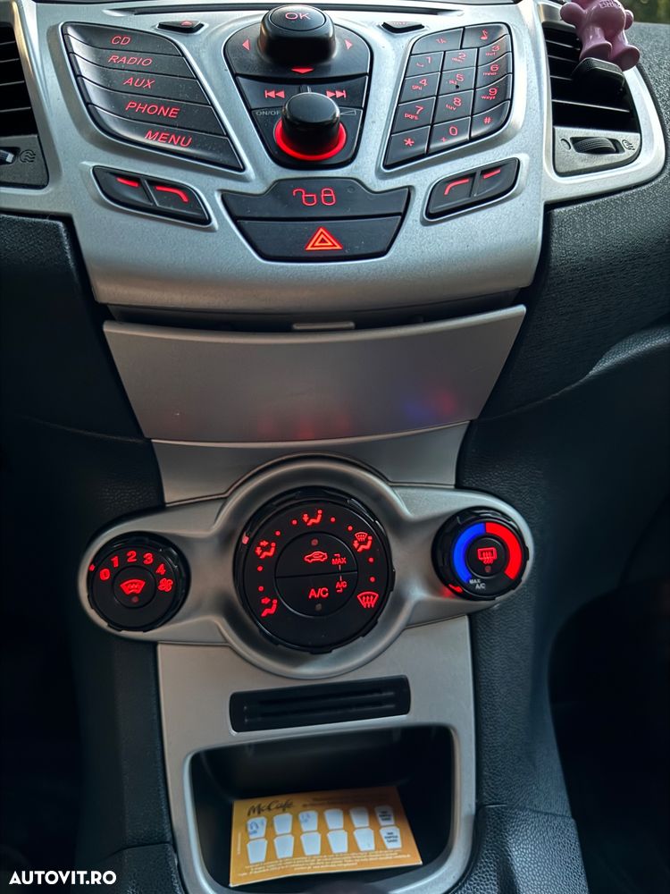 FORD Fiesta 2011 — imagine 24