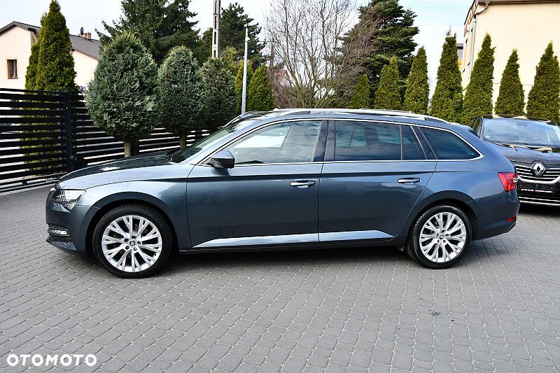 Skoda Superb 2.0 TDI DSG Style - 28