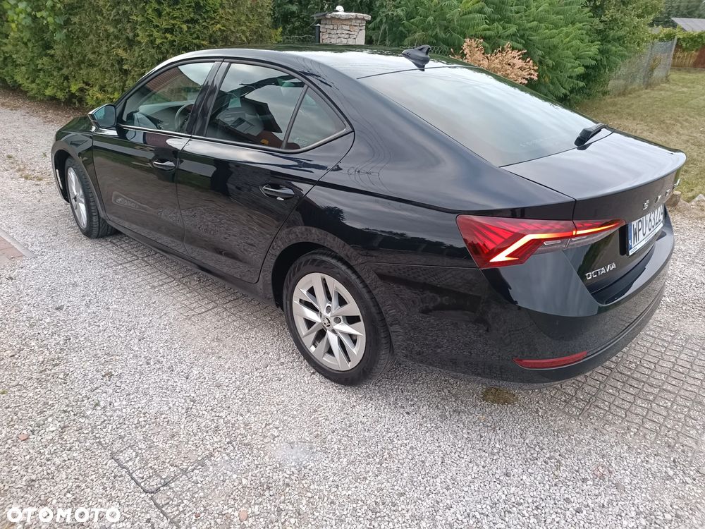 Skoda Octavia 1.5 TSI ACT Active - 4