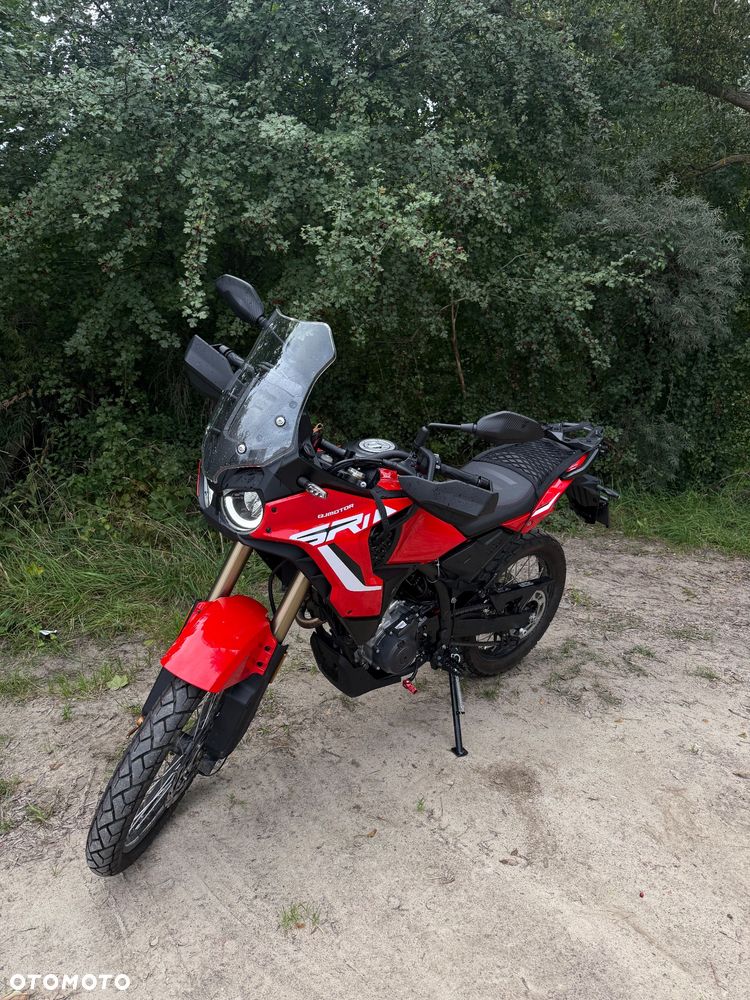 QJmotor SRT 125DX