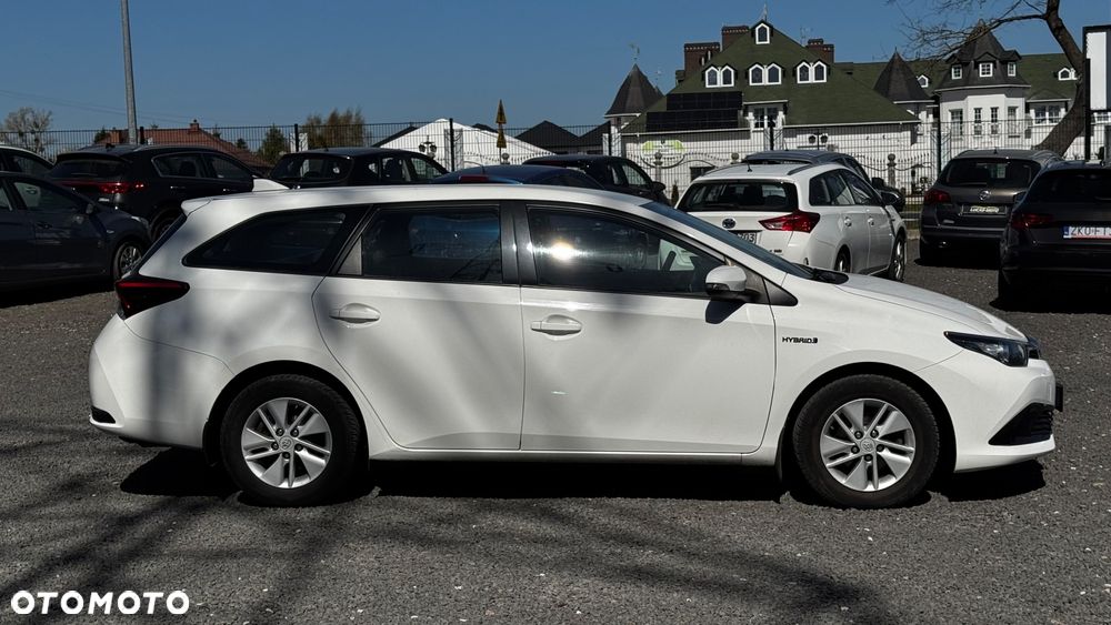 Toyota Auris - 4