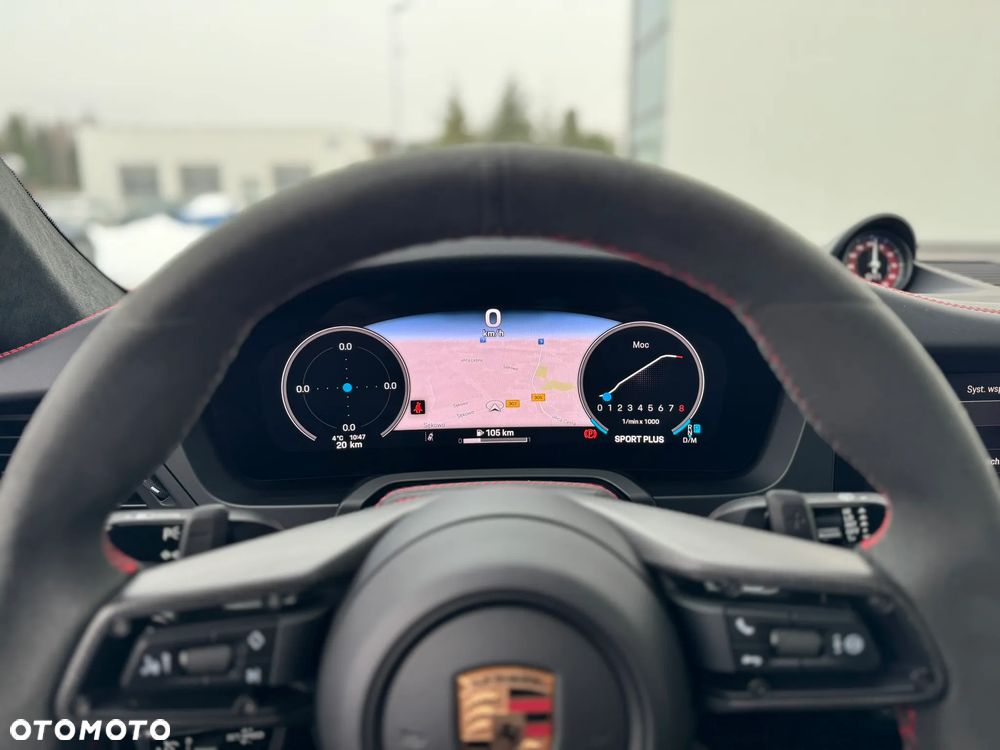 Porsche 911 Carrera 4 GTS PDK - 15