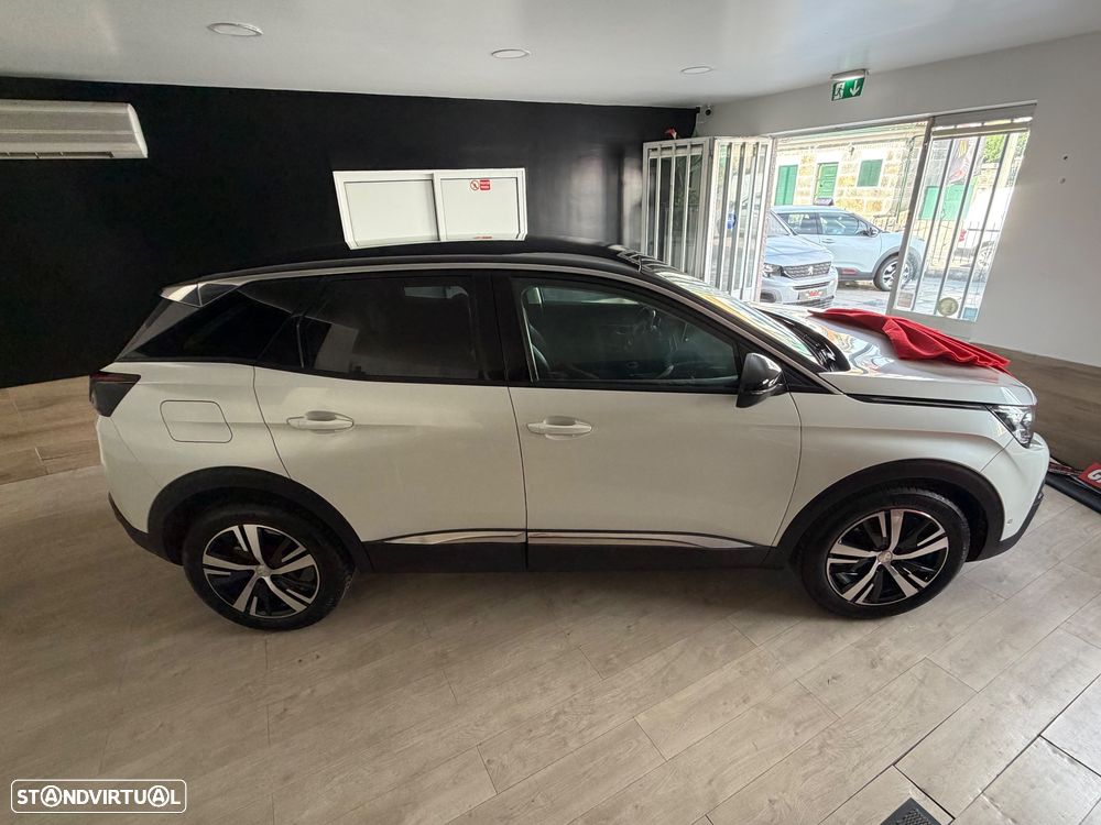 Peugeot 3008 PureTech 130 Stop & Start GPF Allure - 6