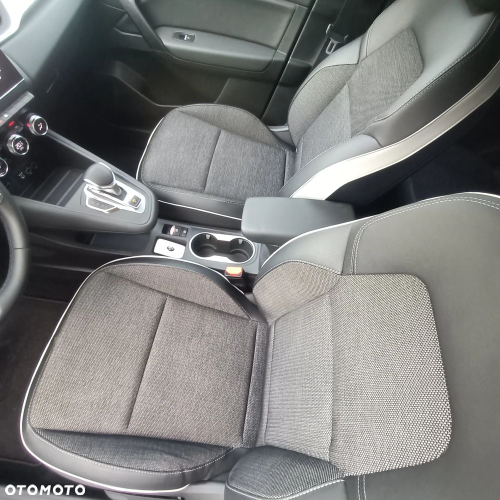 Renault Captur - 31