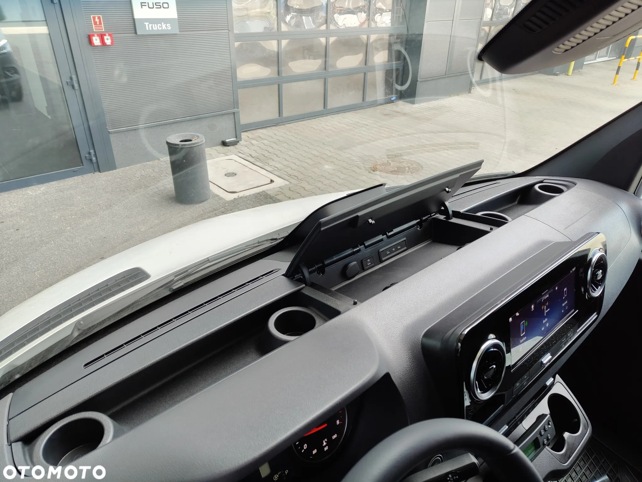 Mercedes-Benz Sprinter - 18