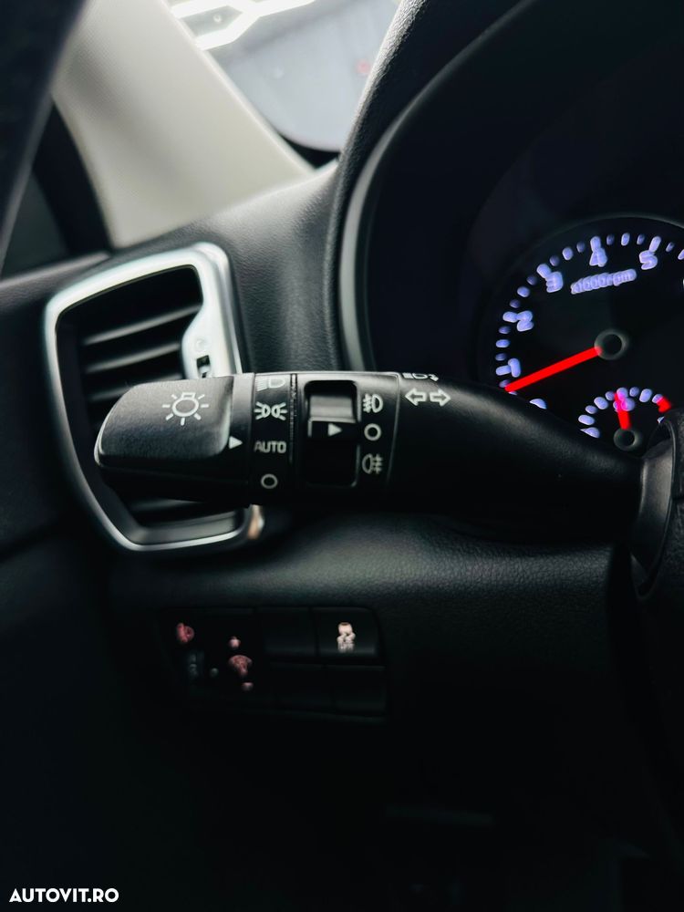 Kia Sportage 1.6 GDI 2WD Black Edition - 28